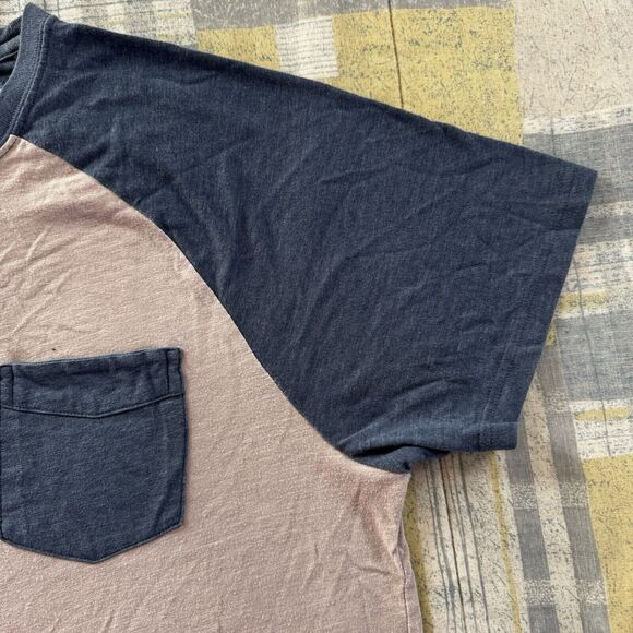 Levi Strauss & Co. Baseball Style T-Shirt Size Medium - Picture 5 of 15